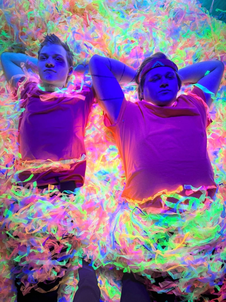 дети с вожатыми