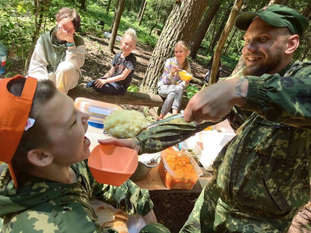 Отдых для детей в развлекательном клубе