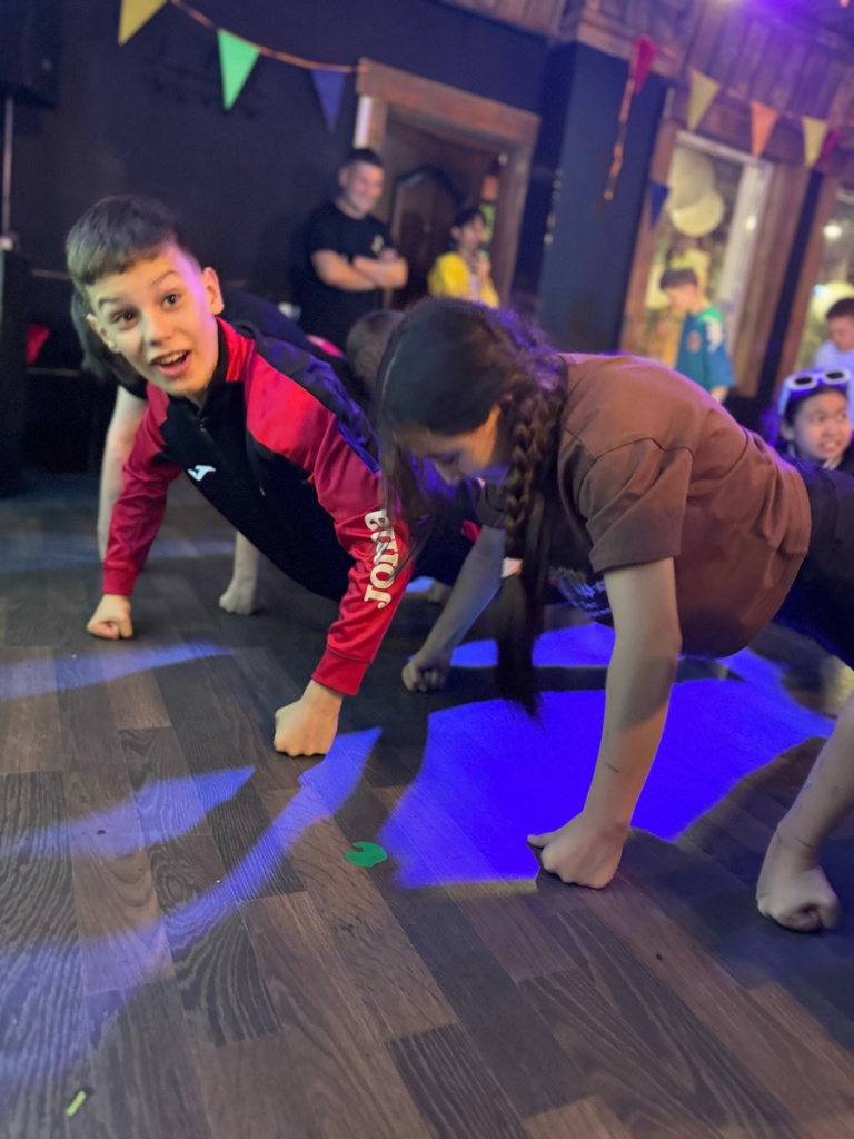 командная игра для подростков